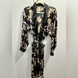 Elegant Black and Gold Unisex Italian Kimono Robe